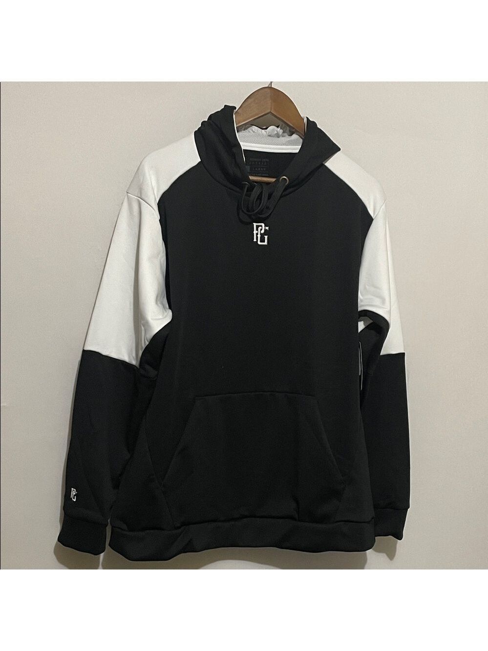 Men’s Perfect Game Black and White Training Hoodie Sz Large